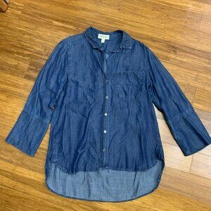 Cloth & Stone Denim Chambray Shirt Button Front High Low Women's Size‎ Medium
